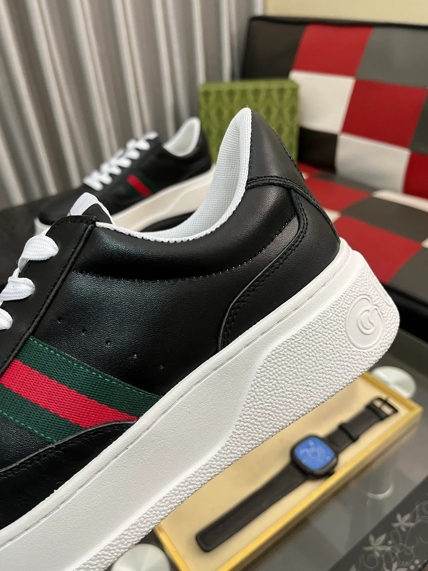 Men's Men's Shoes💰: 380⌚️⌚️[GUCCI] Gucci men's latest white shoe series casual shoes! The official website is built 1:1. Upper: Made of imported cowhide, with electric embroidery ➕Inner lining: Made of high-quality first-layer pigskin, soft and comfortable. Picky material selection and exquisite workmanship give you the best enjoyment. Size: 38-444️⃣Colors available